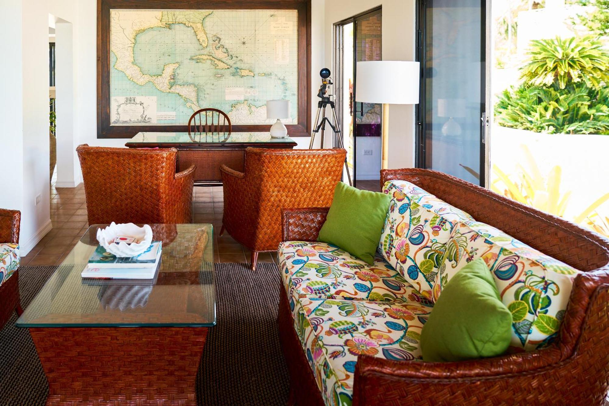 Mount Nevis Hotel Luaran gambar