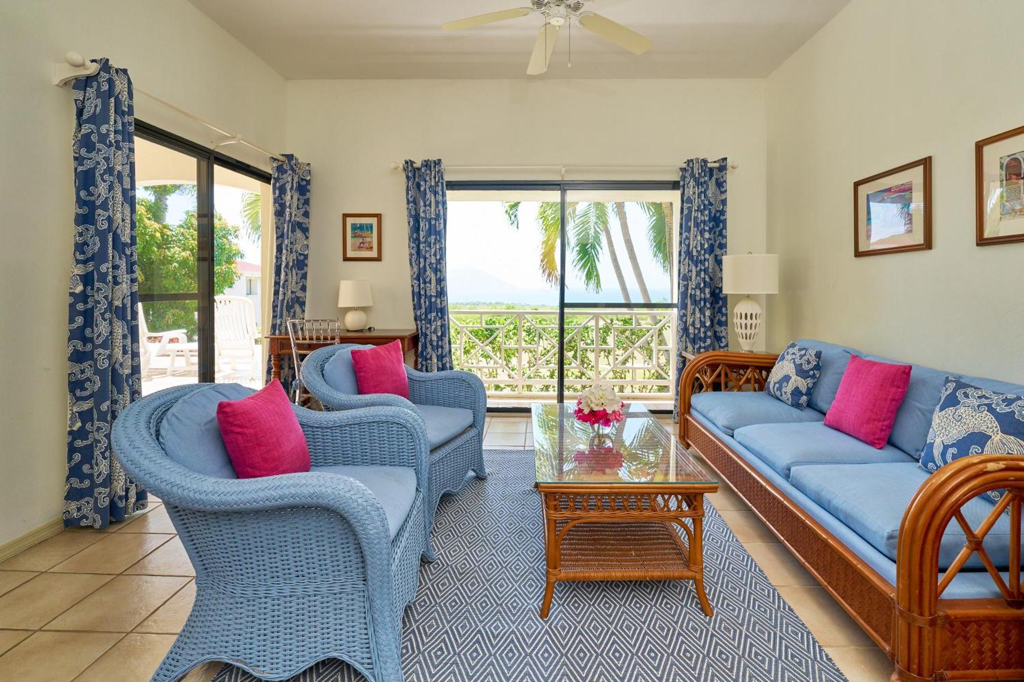 Mount Nevis Hotel Luaran gambar