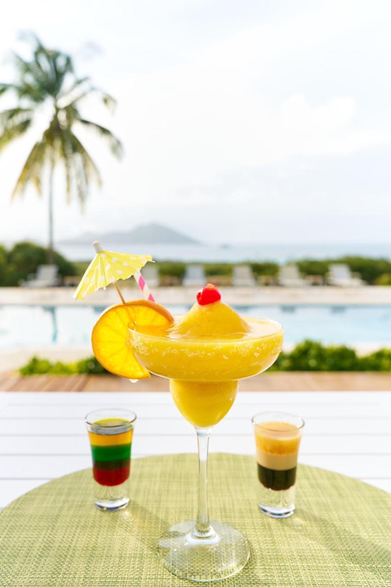 Mount Nevis Hotel Luaran gambar