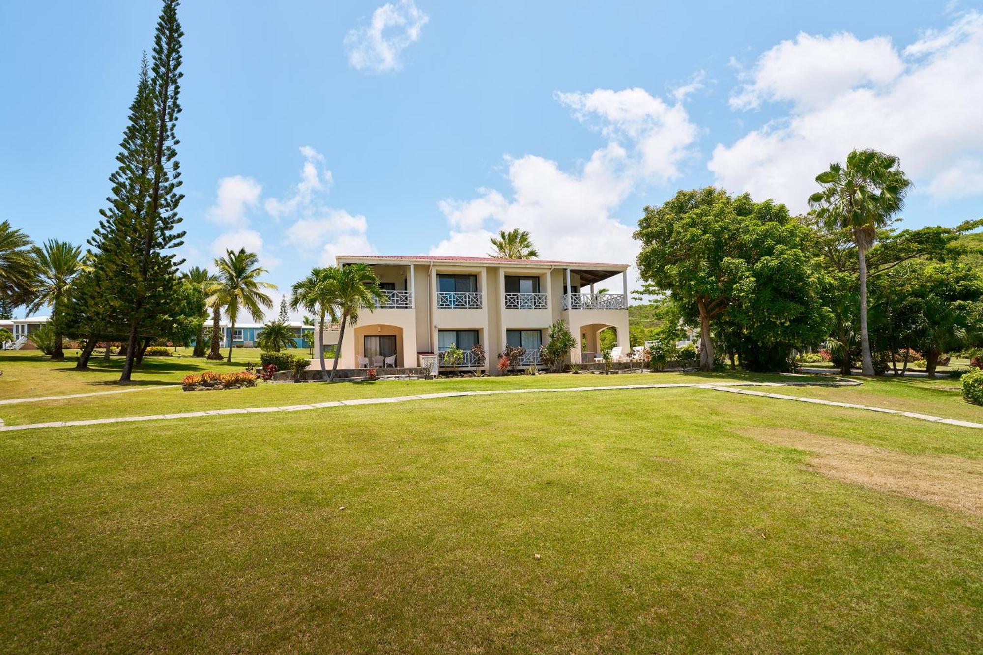 Mount Nevis Hotel Luaran gambar