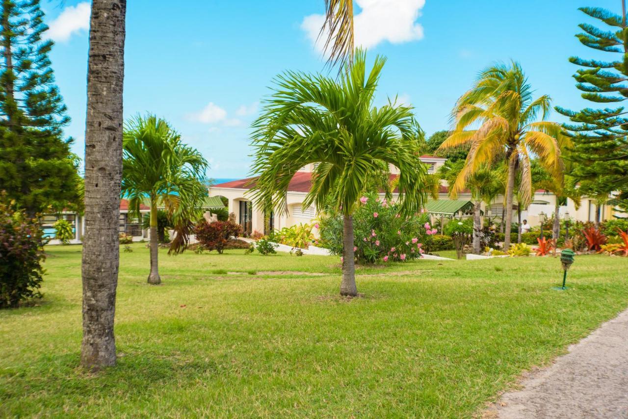 Mount Nevis Hotel Luaran gambar